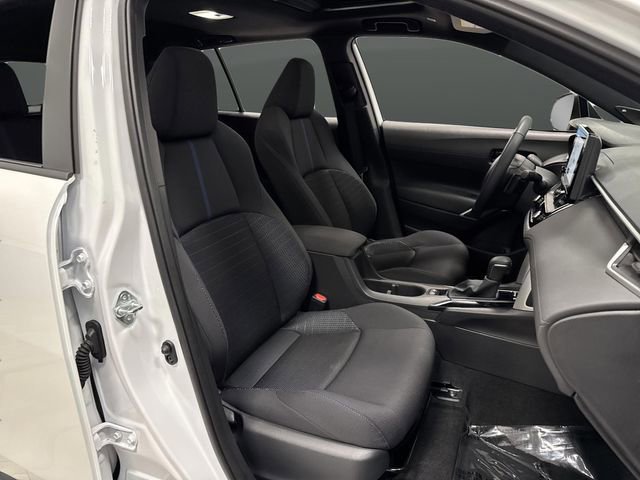 Used 2024 Toyota Corolla Cross SE image 27