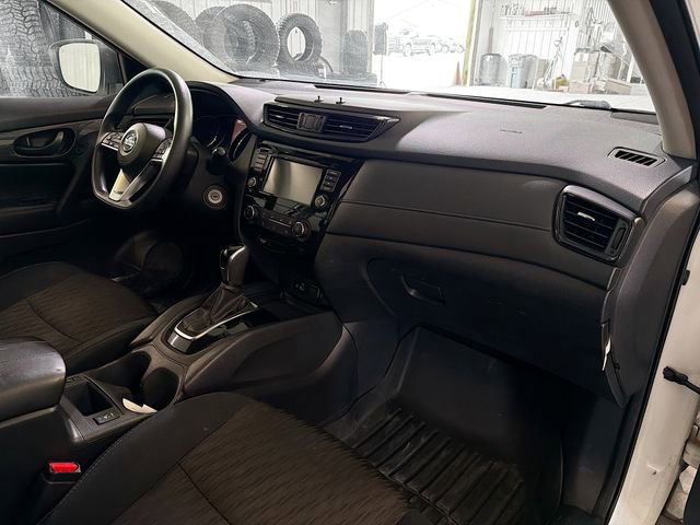 Used 2019 Nissan Rogue S AWD/4WD image 12