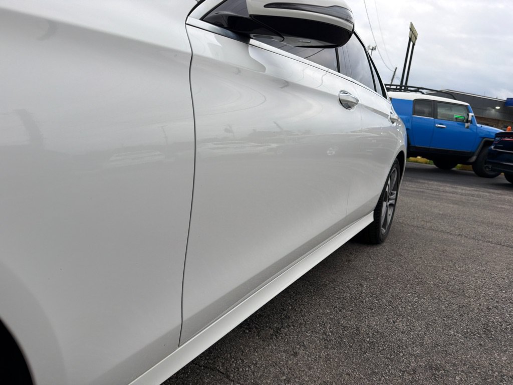 Used 2017 Mercedes-Benz E 300 4MATIC image 20