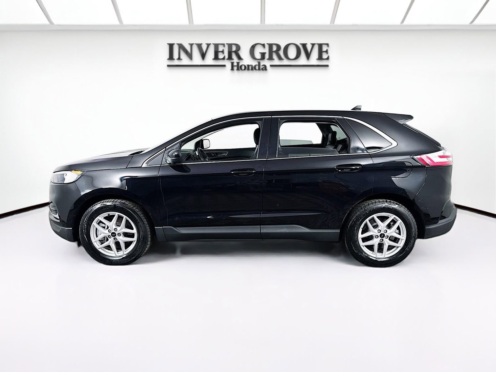 Used 2023 Ford Edge SEL w/ Convenience Package AWD/4WD image 8