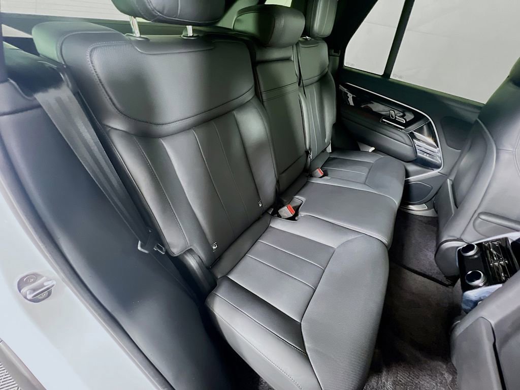 Used 2023 Land Rover Range Rover SE image 29