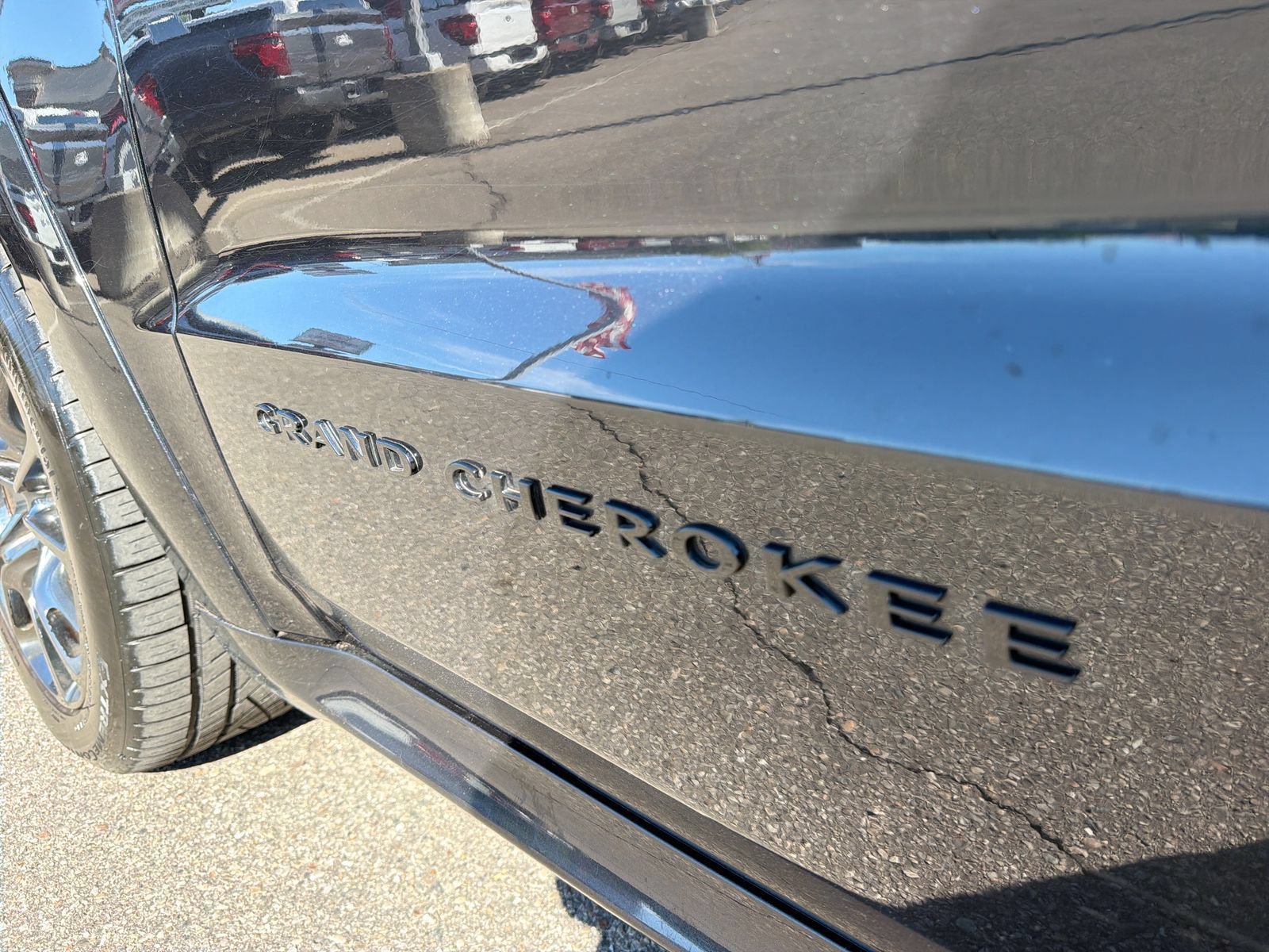 Used 2014 Jeep Grand Cherokee SRT w/ Trailer Tow Group IV AWD/4WD image 19