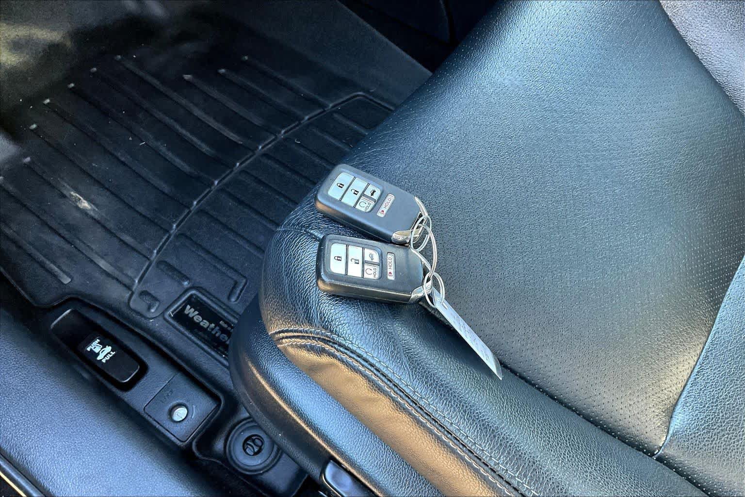 Used 2016 Honda Accord EX-L image 12