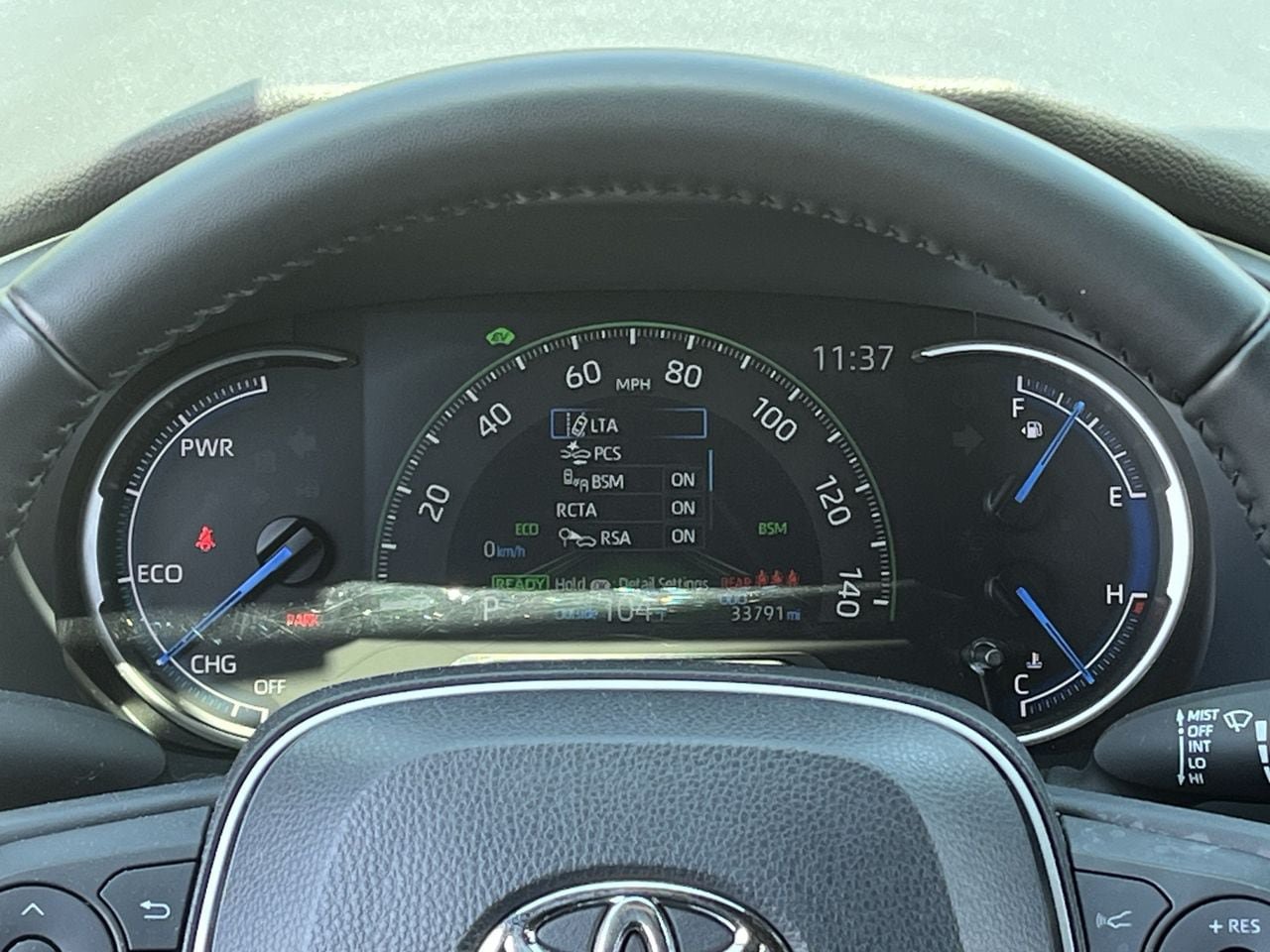 Used 2025 Toyota RAV4 SE AWD/4WD image 13