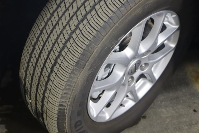 Used 2023 Chrysler Voyager LX FWD image 37
