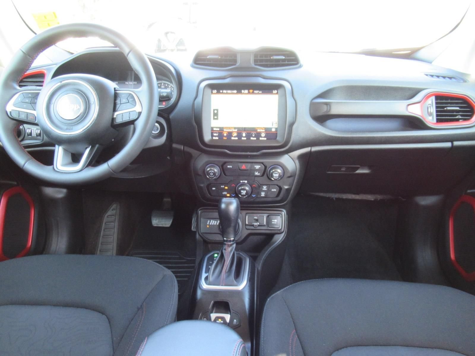 Certified 2023 Jeep Renegade Trailhawk AWD/4WD image 12