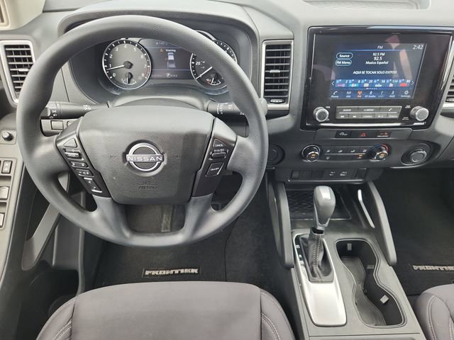 Used 2023 Nissan Frontier SV RWD image 11
