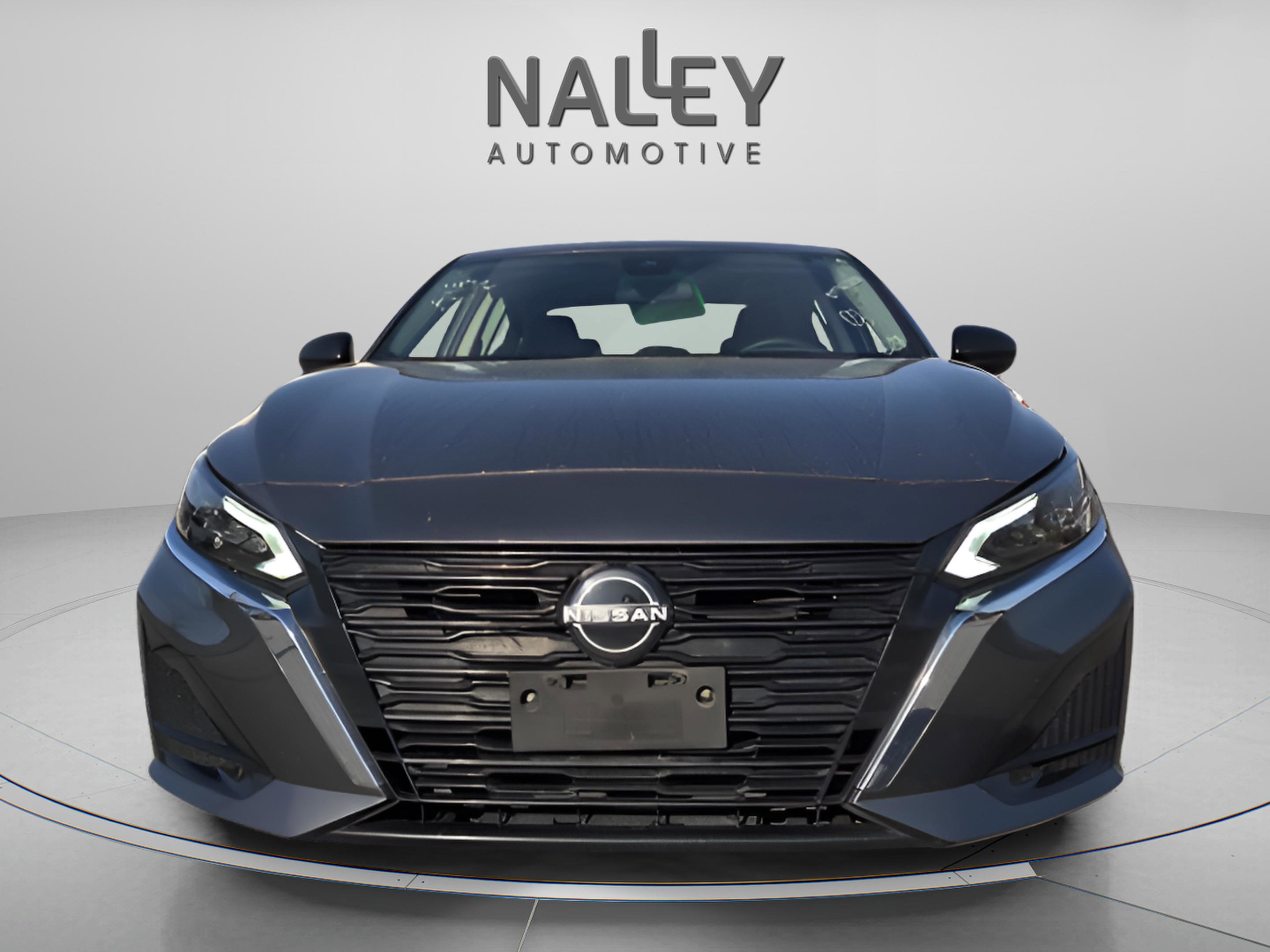 Used 2024 Nissan Altima 2.5 SV image 8