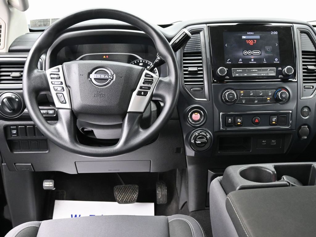 Used 2023 Nissan Titan SV image 27