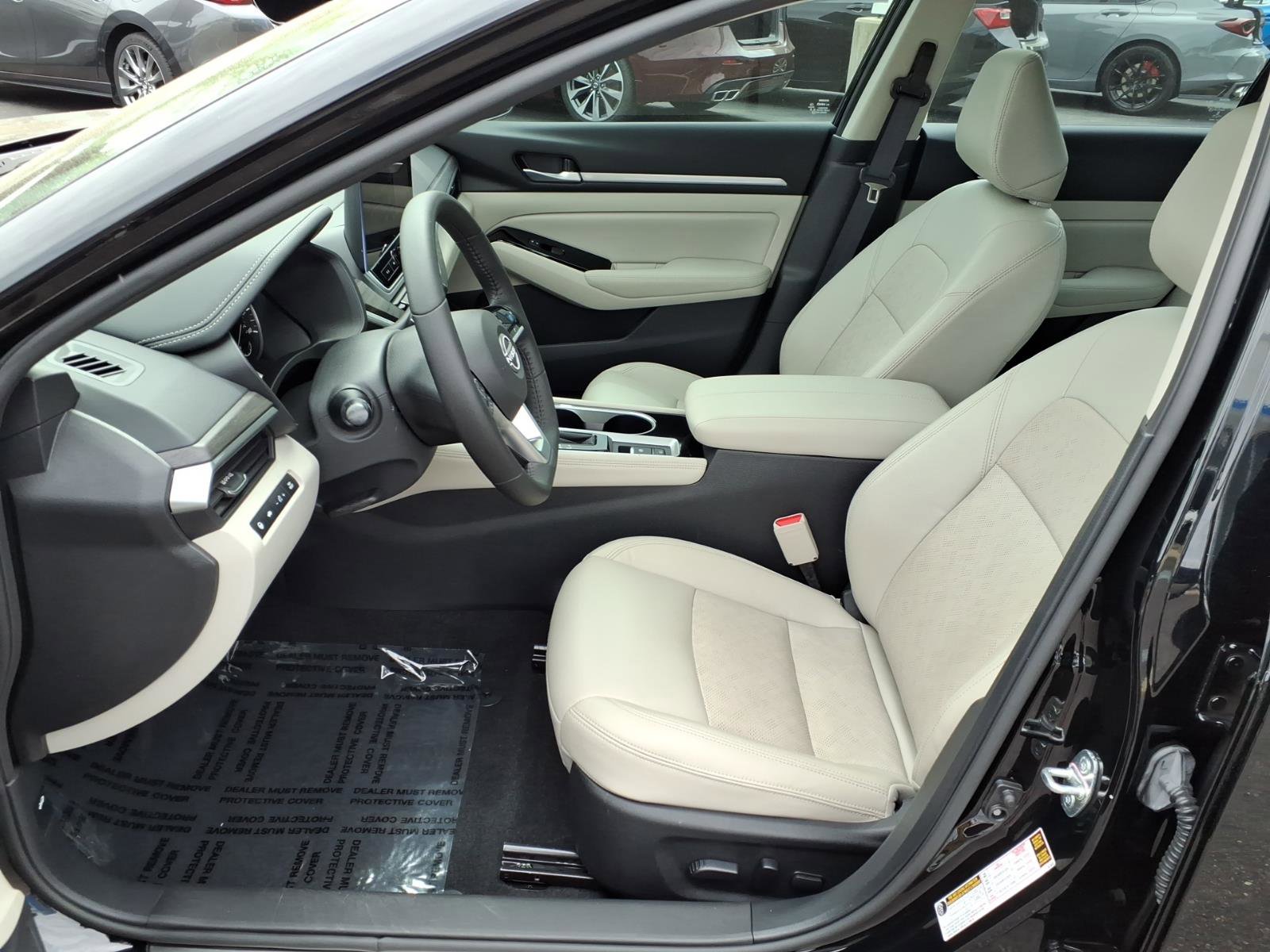 Used 2024 Nissan Altima 2.5 SL FWD image 4