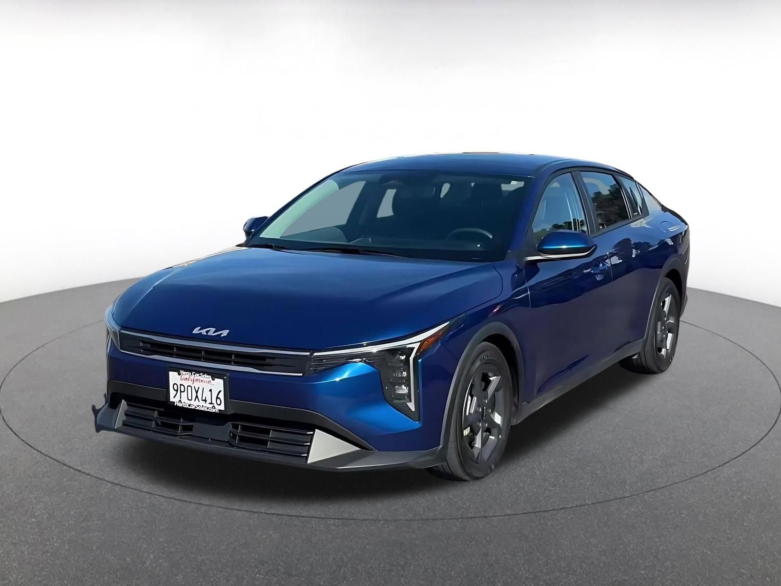 Used 2025 Kia K4 LXS image 8