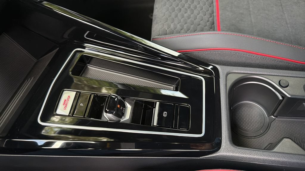 New 2026 Volkswagen GTI SE FWD image 17