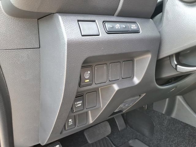 New 2026 Nissan Frontier SV w/ All-Weather Content Package AWD/4WD image 16