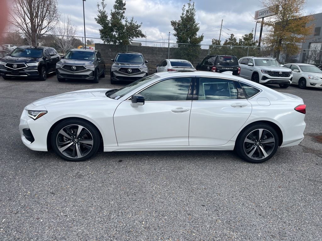 Certified 2025 Acura TLX w/ Technology Package image 2