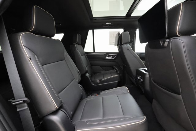 Used 2023 GMC Yukon SLT w/ SLT Premium Package image 27