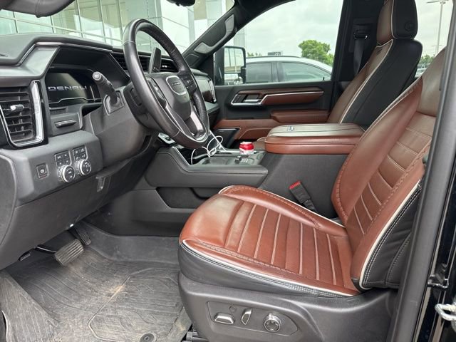 Used 2024 GMC Sierra 2500 Denali Ultimate AWD/4WD image 5