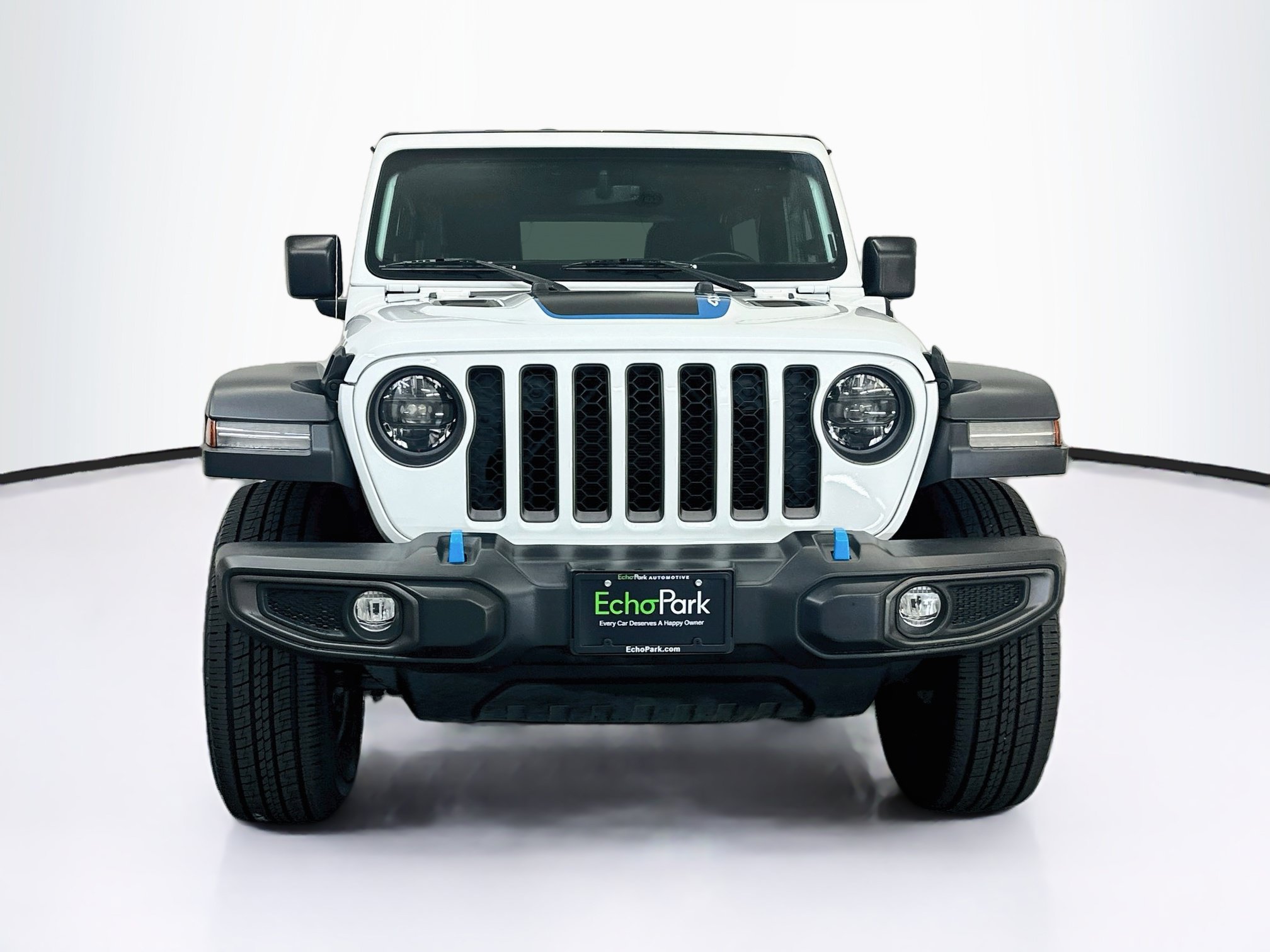Used 2023 Jeep Wrangler Unlimited Rubicon 4xe w/ Cold Weather Group AWD/4WD image 2