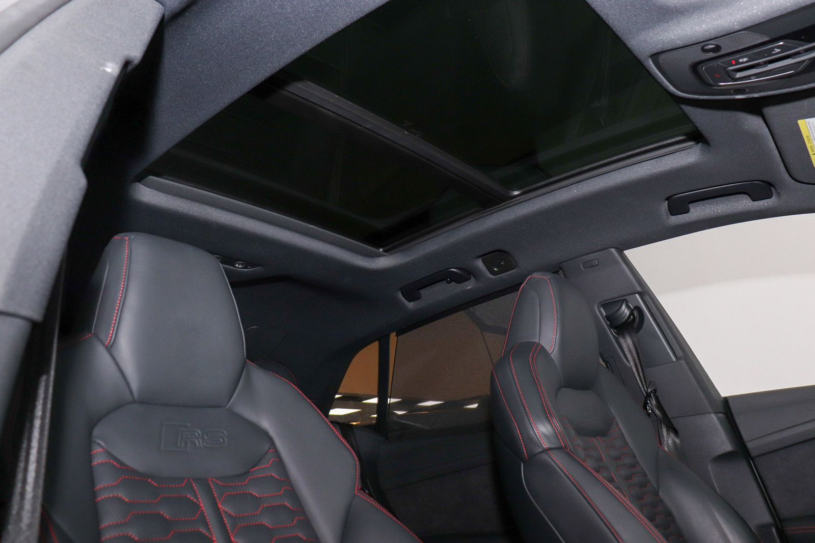 Used 2024 Audi RS Q8 image 16