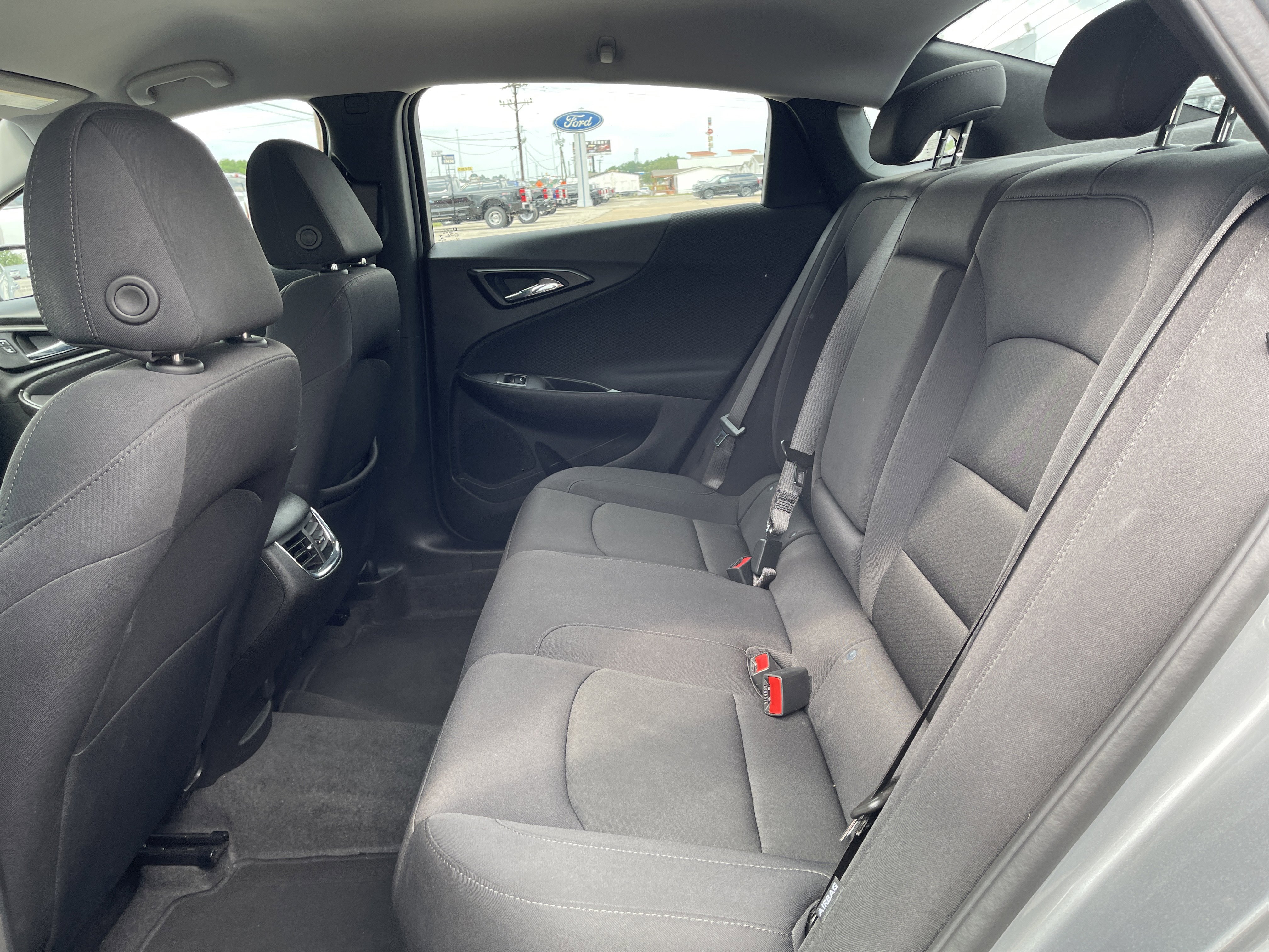 Used 2025 Chevrolet Malibu LT FWD image 37