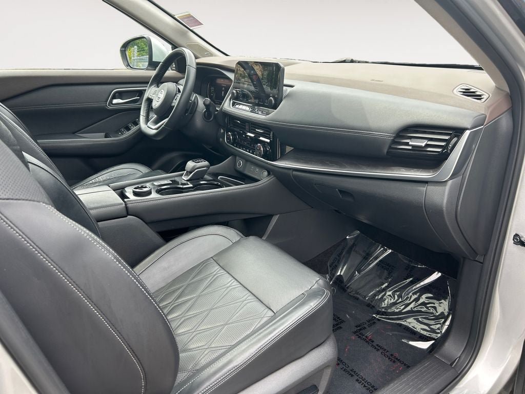 Used 2021 Nissan Rogue Platinum AWD/4WD image 27
