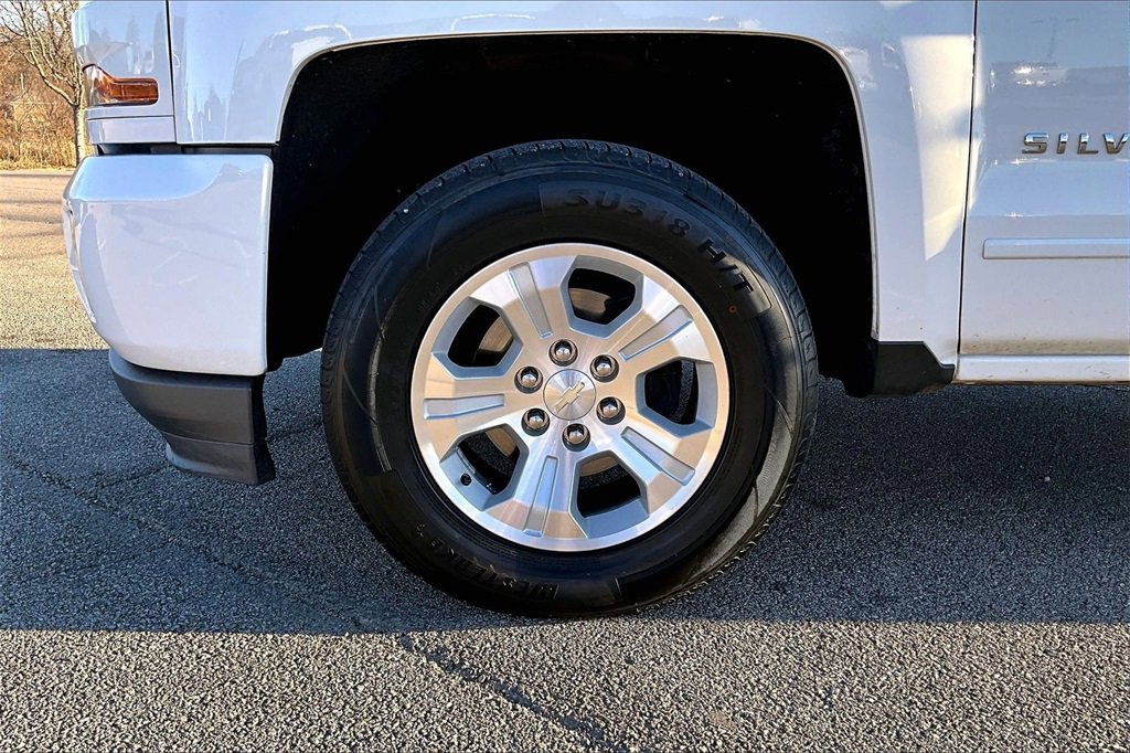 Used 2018 Chevrolet Silverado 1500 LT w/ All Star Edition image 7