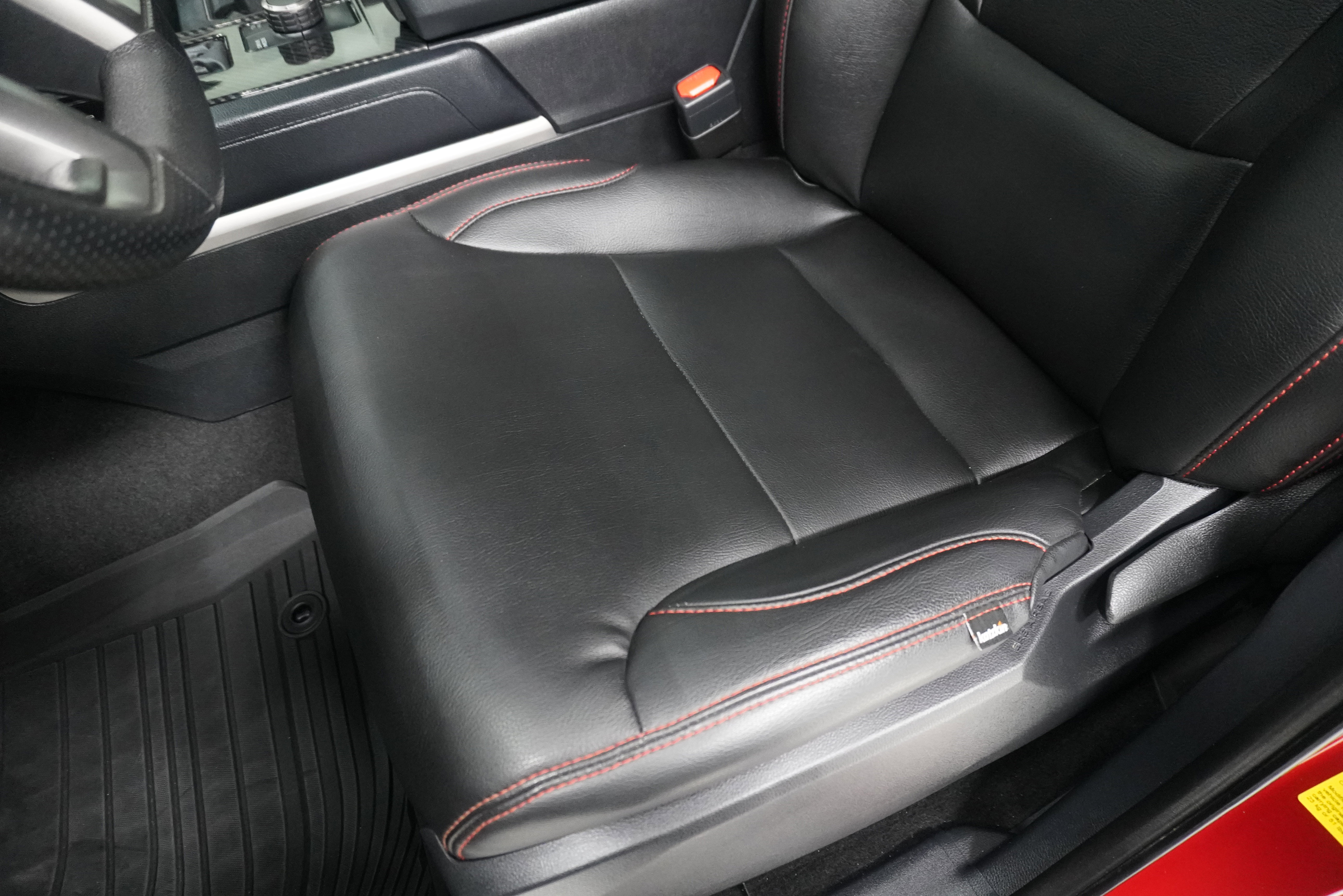 Used 2022 Toyota Tundra SR5 w/ Convenience Package image 12