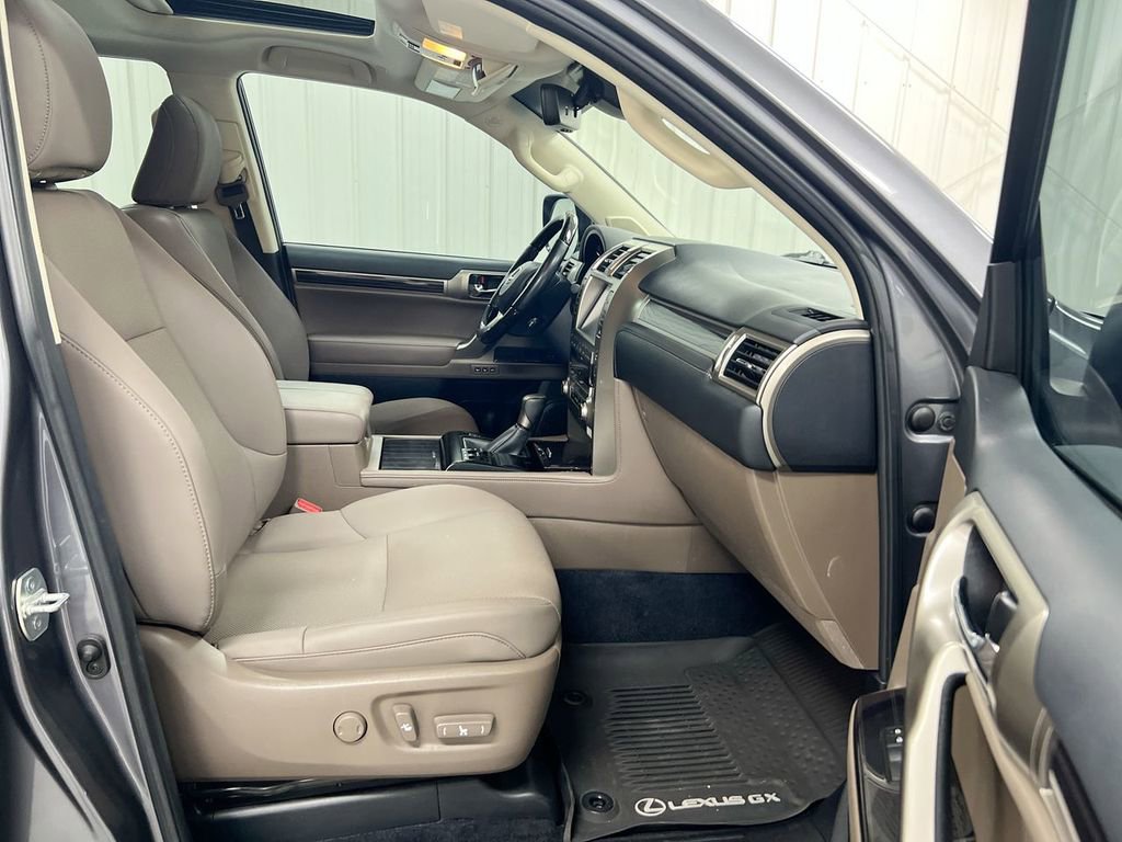 Used 2021 Lexus GX 460 Premium AWD/4WD image 23