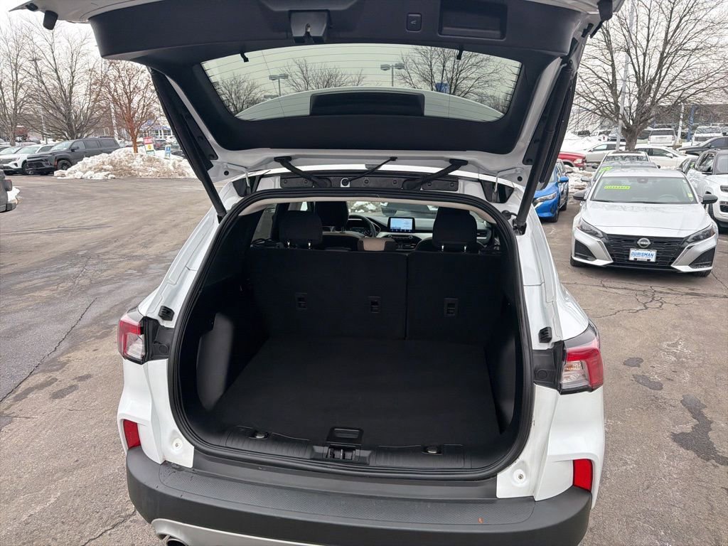 Used 2022 Ford Escape SE w/ Convenience Package image 17