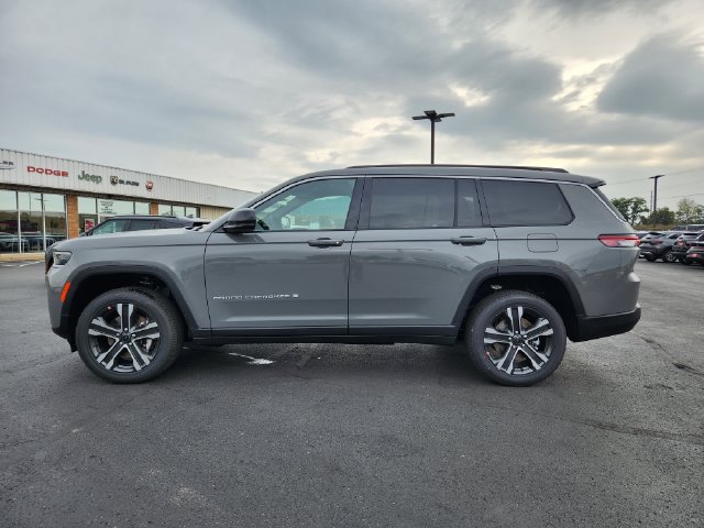 New 2027 Jeep Grand Cherokee L Limited AWD/4WD image 4