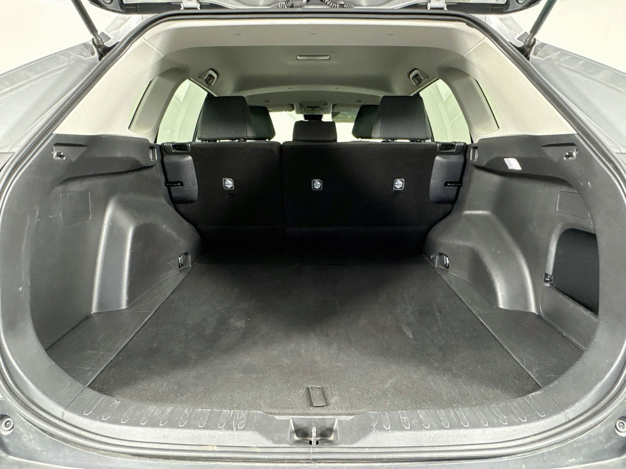 Certified 2025 Toyota RAV4 LE AWD/4WD image 25