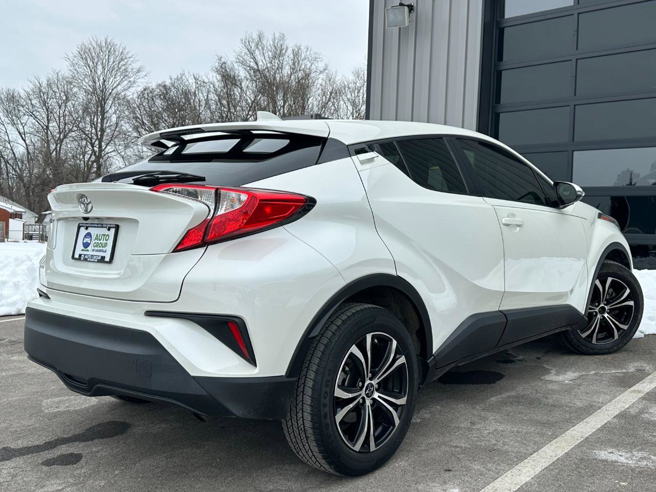Used 2021 Toyota C-HR LE image 4
