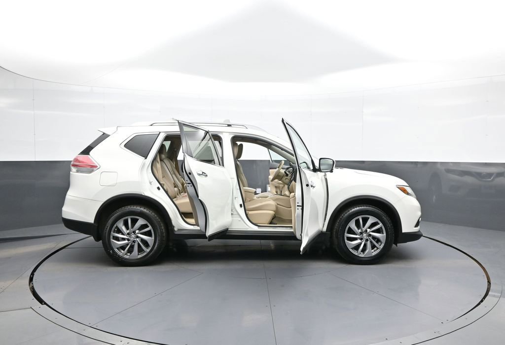 Used 2014 Nissan Rogue SL w/ SL Premium Package image 42