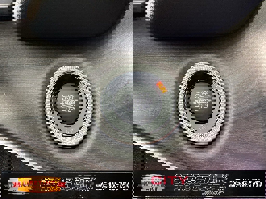 New 2025 Jeep Grand Cherokee Limited w/ Black Appearance Package image 17