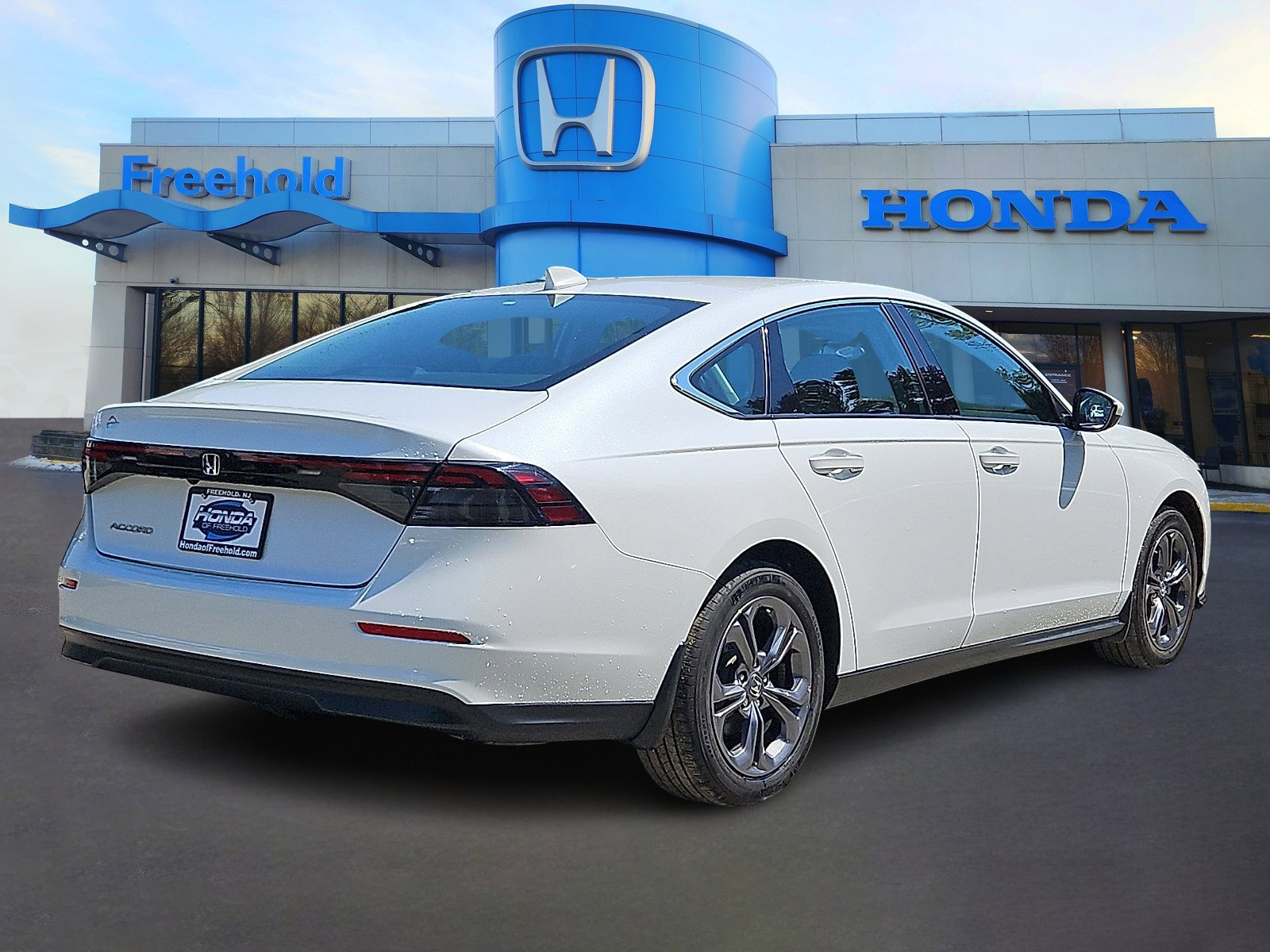 Used 2023 Honda Accord EX image 7