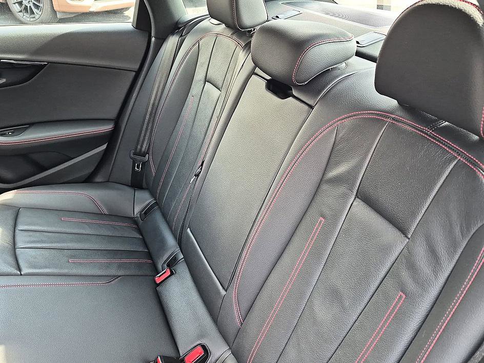 Used 2018 Audi A4 2.0T Premium Plus w/ Premium Plus Package AWD/4WD image 29