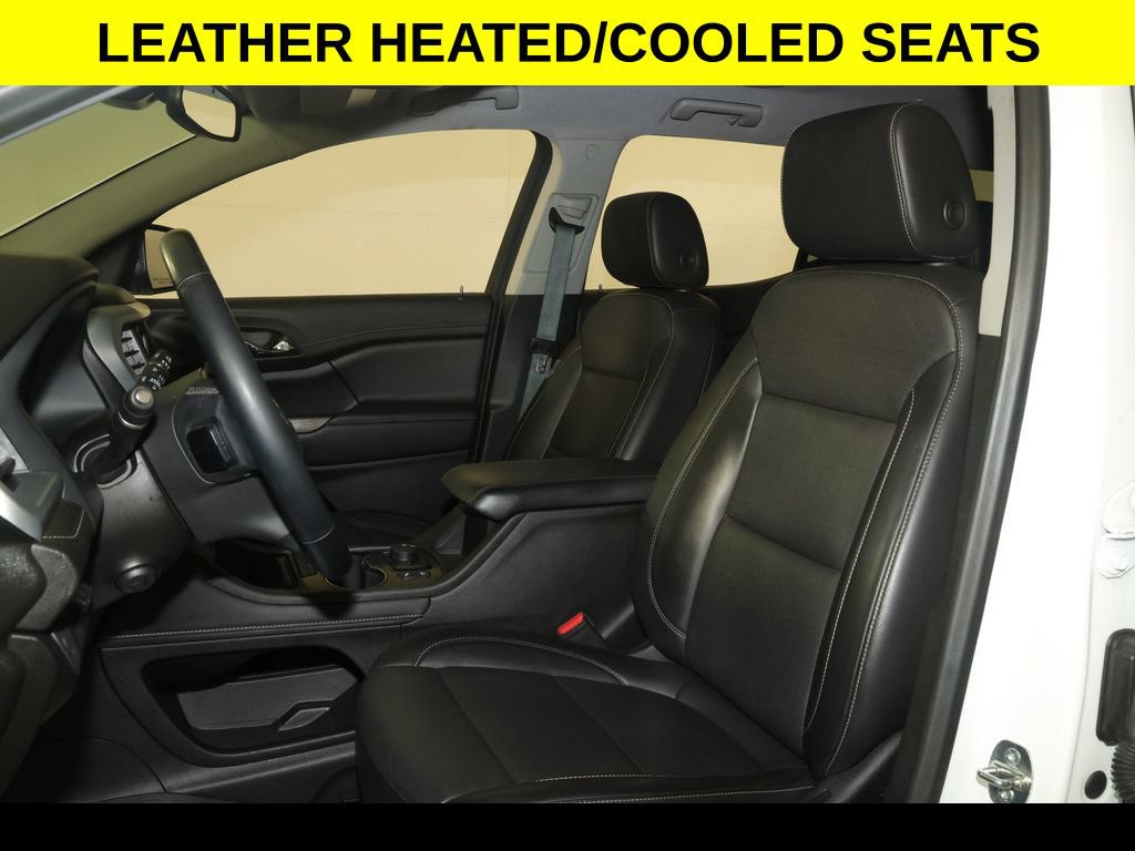 Certified 2023 GMC Acadia SLT w/ Elevation Edition FWD image 3