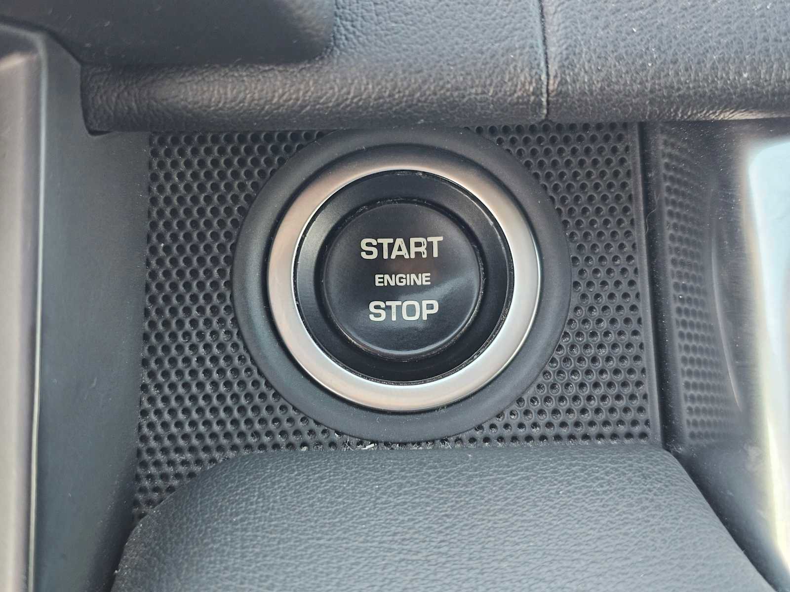 Used 2014 Land Rover Range Rover Sport HSE image 29