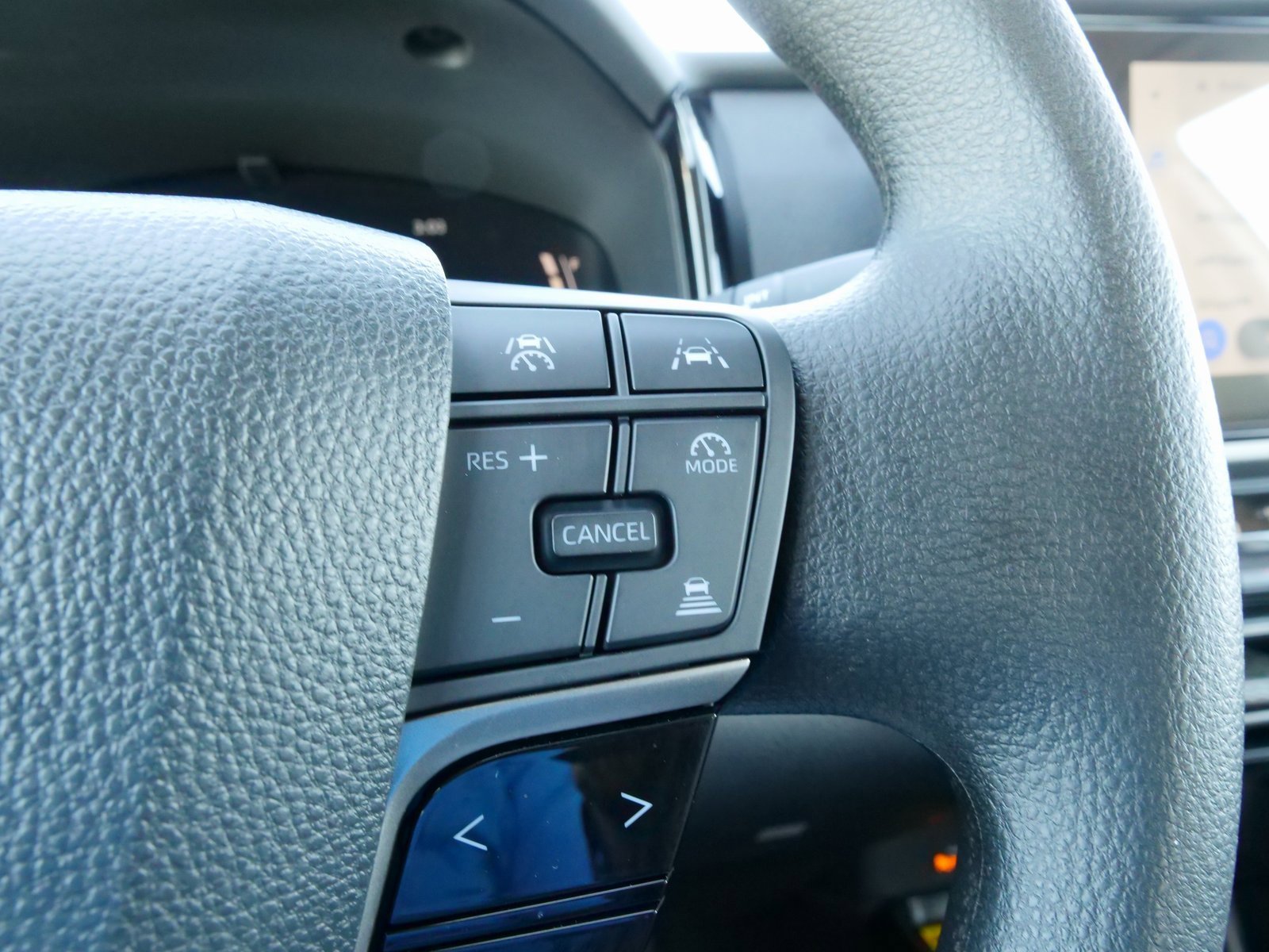 Used 2025 Toyota Camry LE image 23