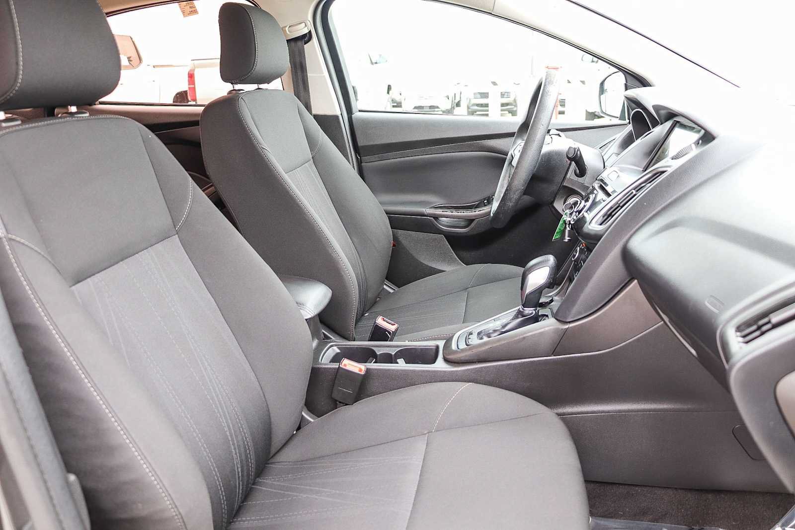 Used 2018 Ford Focus SEL FWD image 13
