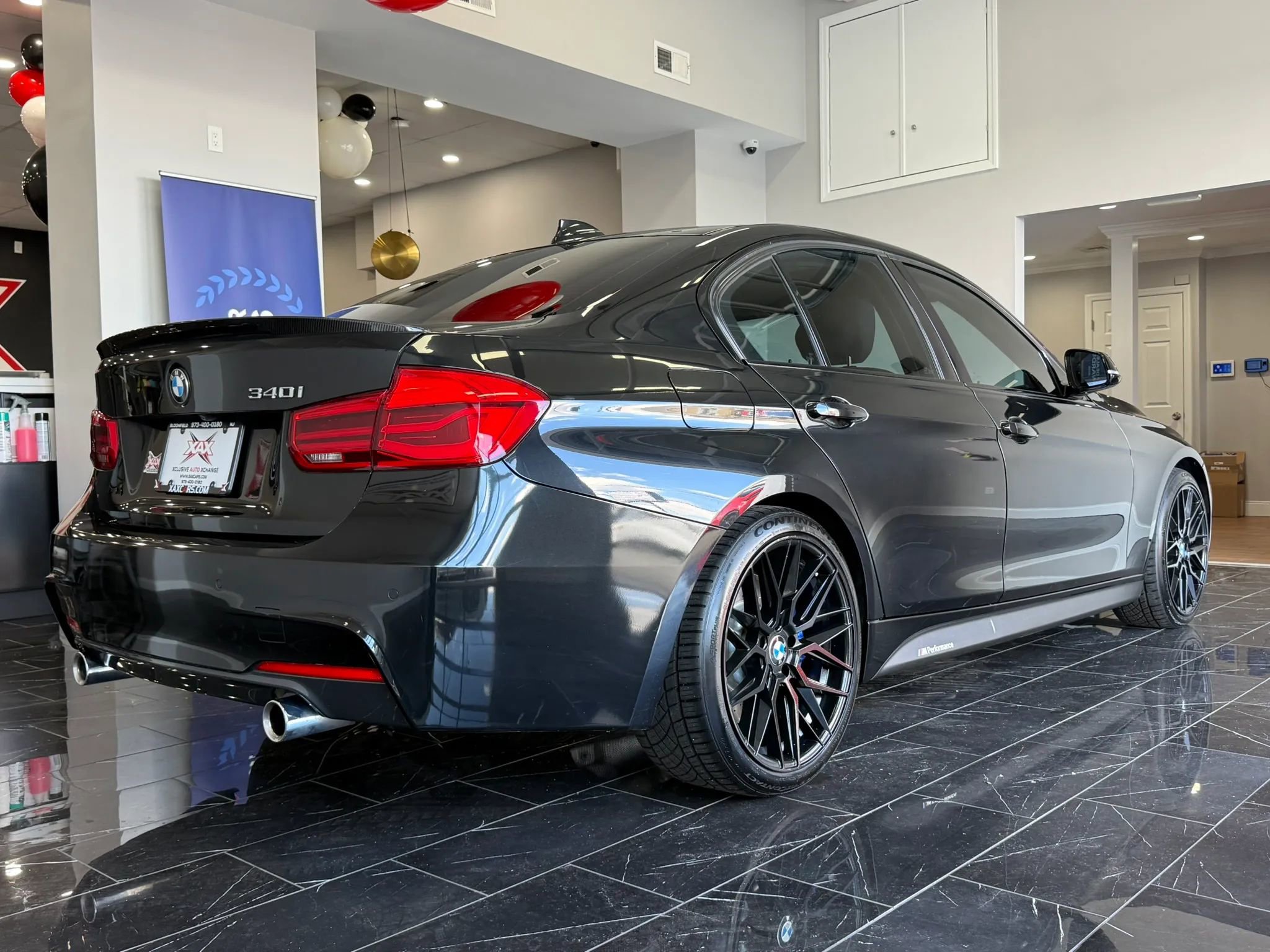 Used 2018 BMW 340i Sedan w/ Track Handling Package image 6