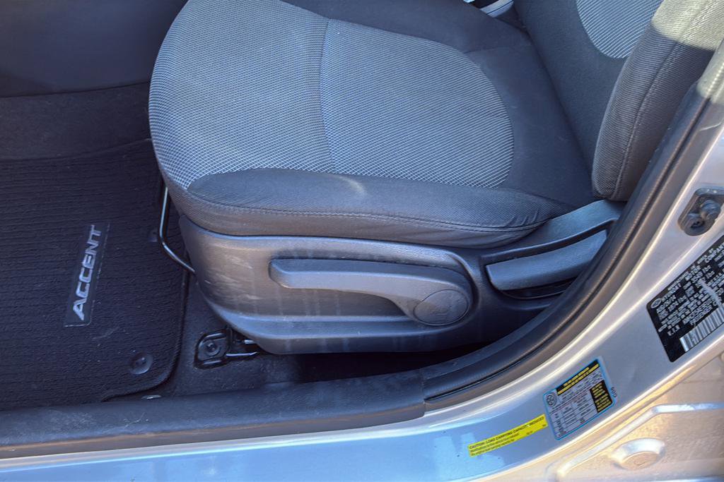 Used 2014 Hyundai Accent GS image 27