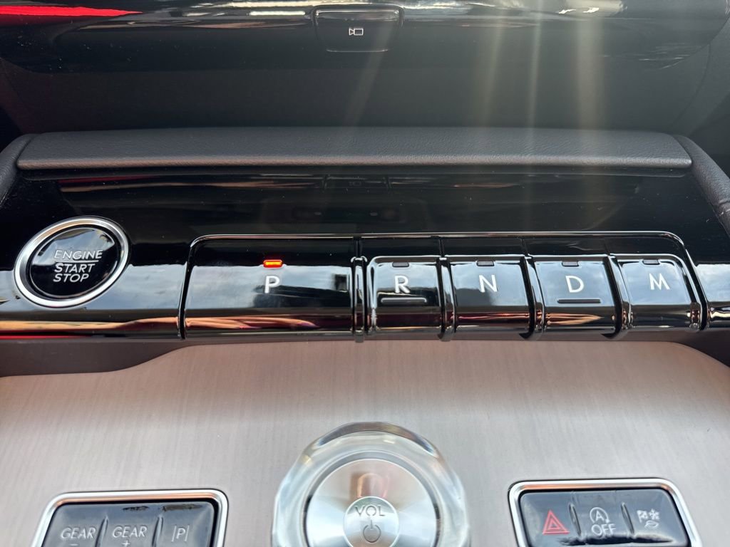 New 2026 Lincoln Navigator L Premier image 16