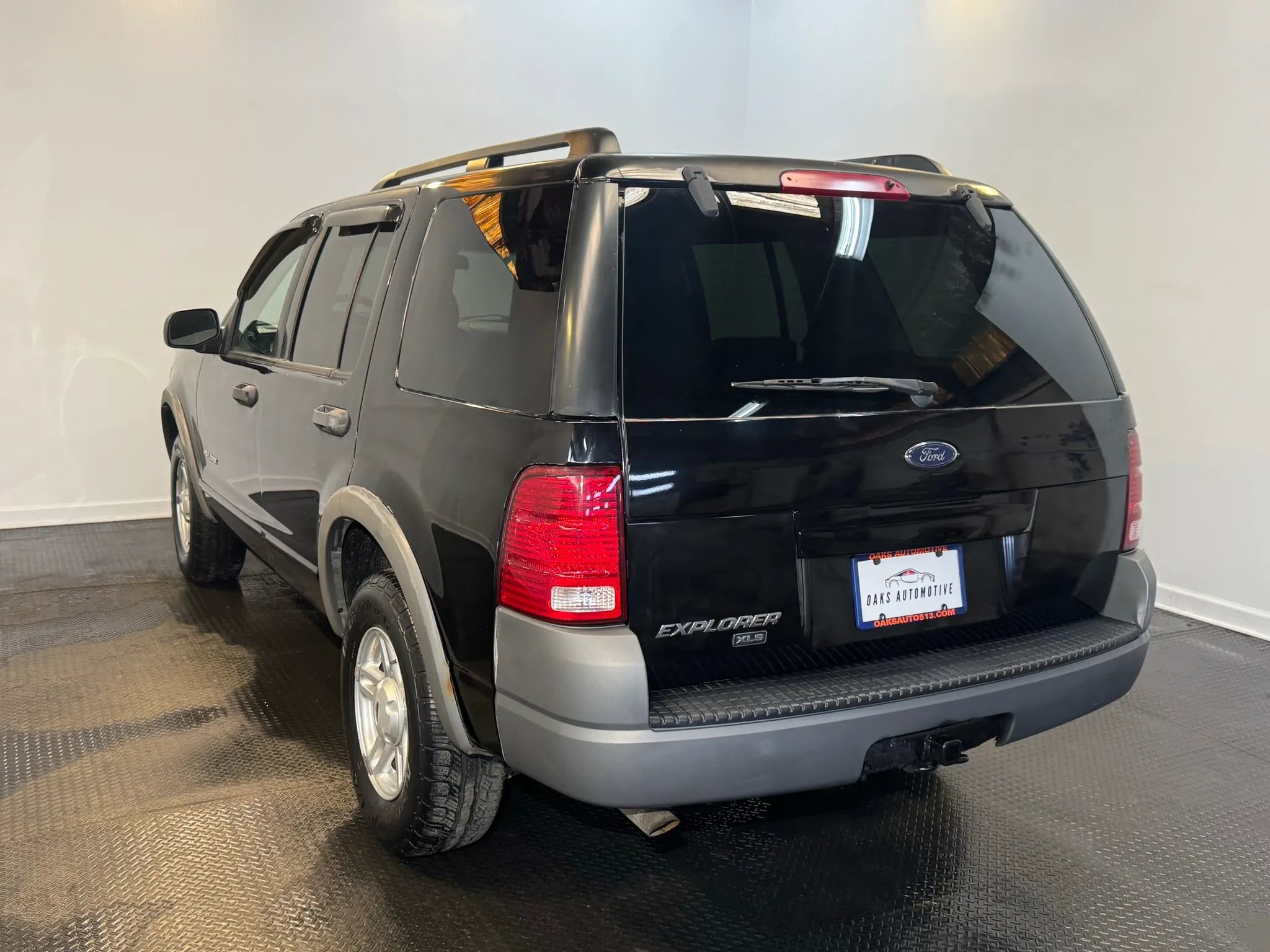 Used 2002 Ford Explorer XLS AWD/4WD image 4