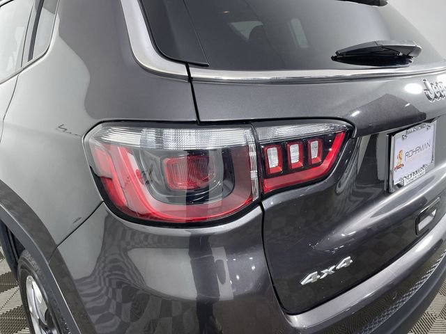 Used 2021 Jeep Compass Limited image 34