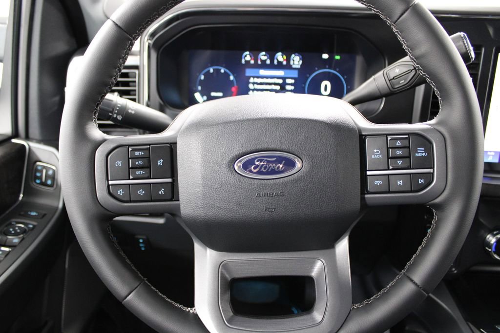 New 2026 Ford F250 Lariat w/ Black Appearance Package image 36