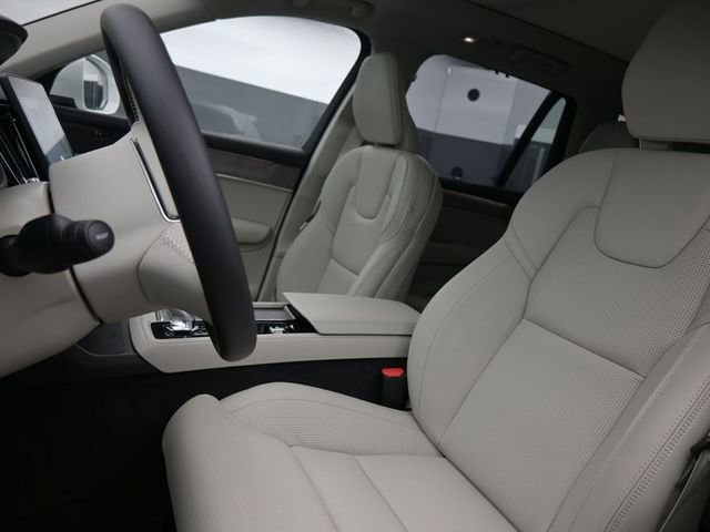 New 2026 Volvo XC90 B6 Ultra w/ Protection Package image 9