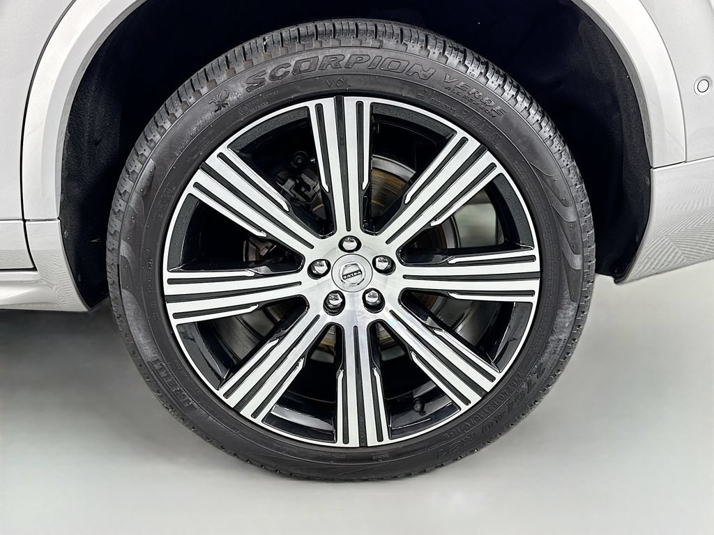 Used 2024 Volvo XC90 B6 Plus w/ Protection Package AWD/4WD image 34