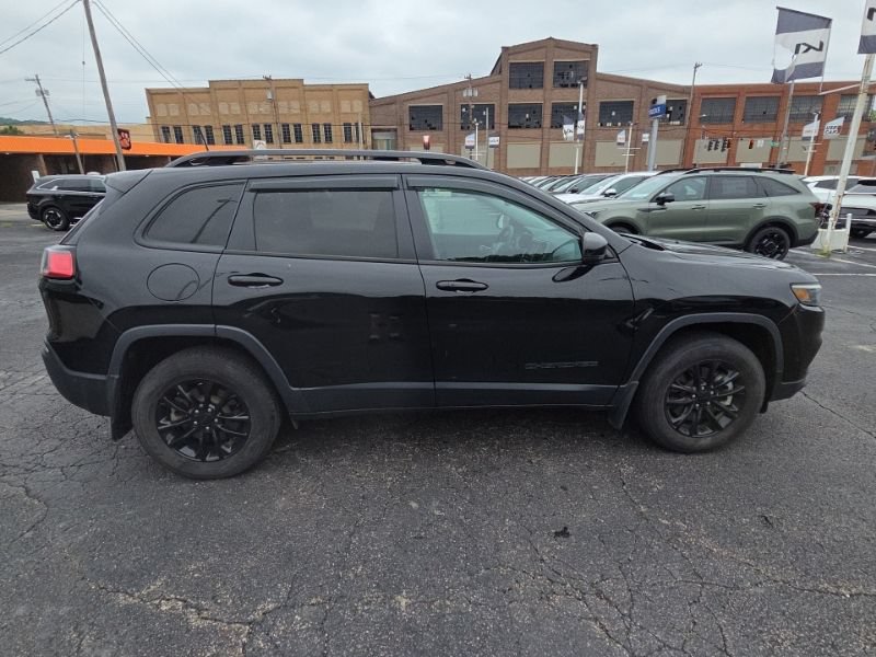 Used 2023 Jeep Cherokee Altitude Lux AWD/4WD image 8
