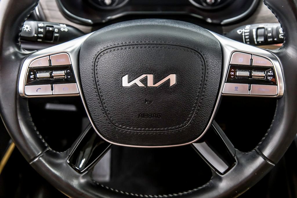 Used 2022 Kia Telluride SX w/ Towing Package FWD image 26