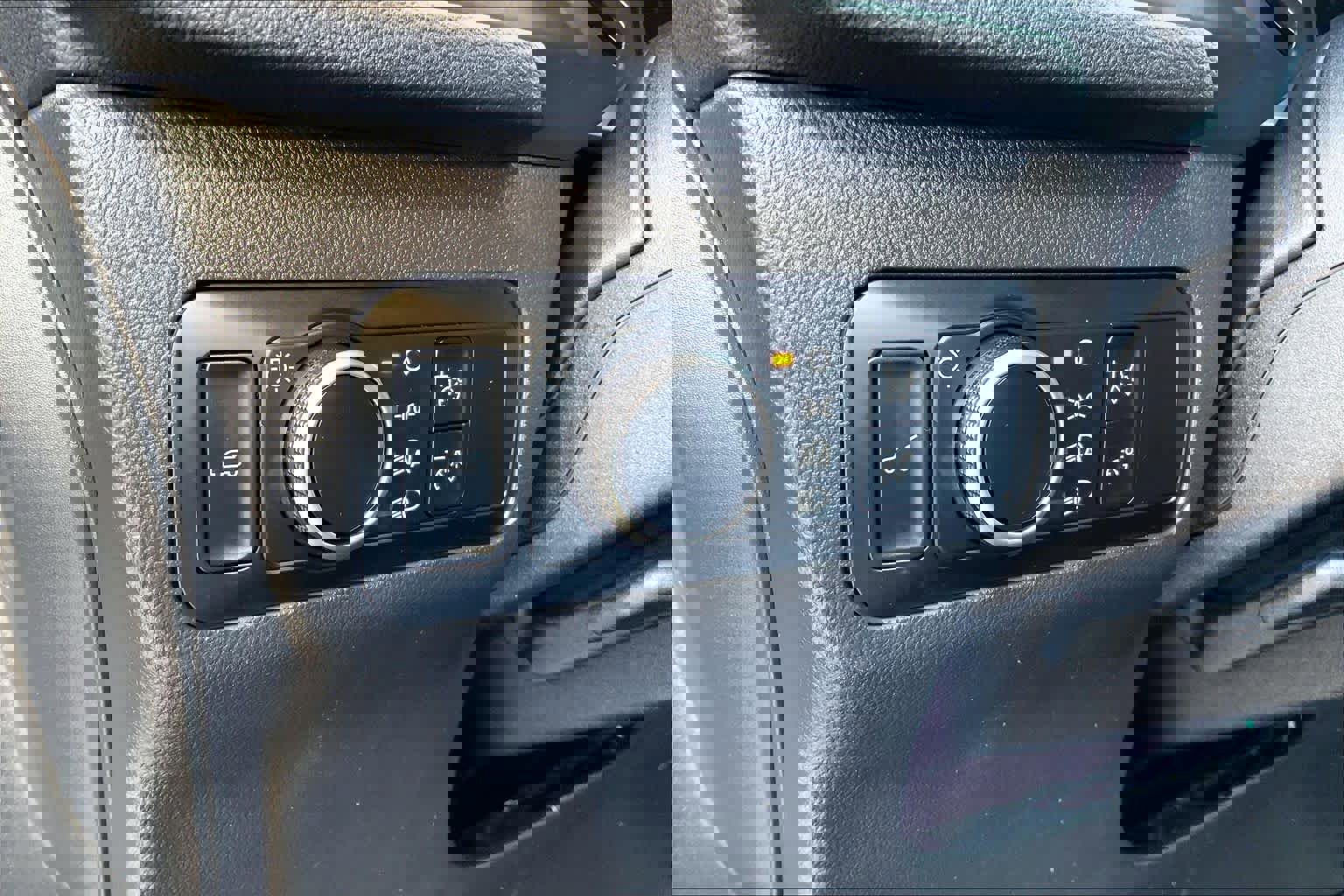 Used 2024 Ford Escape ST-Line w/ Tech Pack #1 image 33